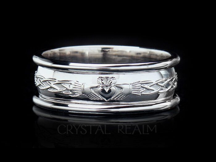 Heavy weight Celtic claddagh ring with trim